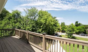132 N Poplar St, Athens, GA 30606