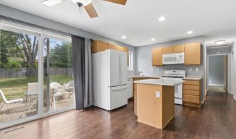 26590 W Catalpa Rd, Antioch, IL 60002