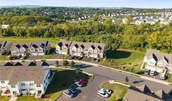 312 Redclover Ln, Allentown, PA 18104