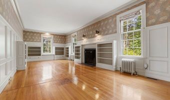 852 Hale St, Beverly, MA 01915