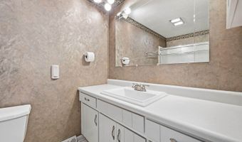 1829 Edward Ln, Anderson, IN 46012