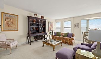 77 S Evergreen Ave 403, Arlington Heights, IL 60005