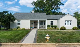 2501 CREST St, Alexandria, VA 22302