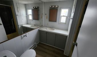 12 L St, Bangor, ME 04401