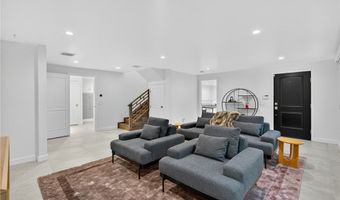 7576 McGroarty Terrace -7582, Los Angeles, CA 91042