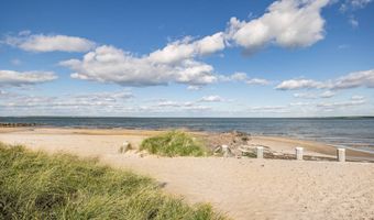 268 Fresh Pond Rd, Amagansett, NY 11930