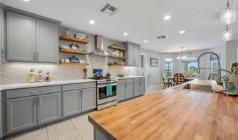 126 Sea View Dr, Aransas Pass, TX 78336