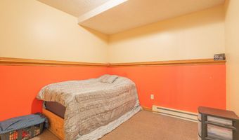 2083 Sun Valley Dr, Blakeslee, PA 18610