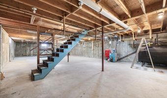 202 Pearl St, Bangor, ME 04401