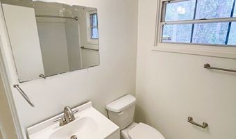 1112 W Lake Dr, Athens, GA 30606