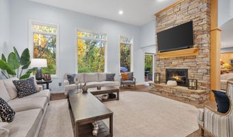 5959 Pheasant View Dr NE, Ada, MI 49301