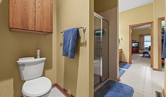1059 Oakwood Dr, Alliance, OH 44601