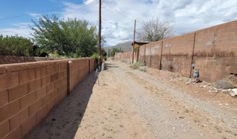 404 Sunbeam Ave, Alamogordo, NM 88310