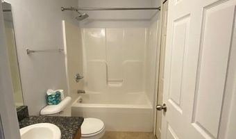 119 W Oakbrook Dr, Ann Arbor, MI 48103