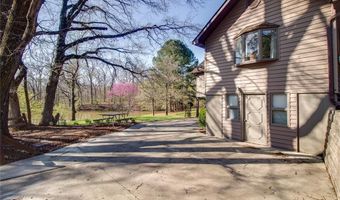 8556 Kee Mac Ln, Alton, IL 62002