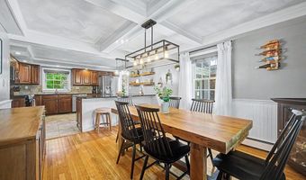 25 Claire Dr, Attleboro, MA 02703