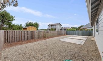 822 SPYGLASS Dr, Bandon, OR 97411