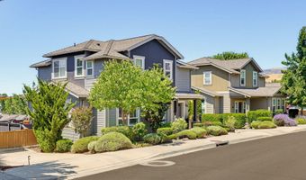 955 Overlook Dr, Ashland, OR 97520