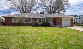 126 Maple St, Appomattox, VA 24522