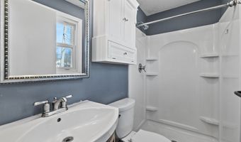 77 Vermont Dr, Bristol, CT 06010