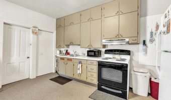 215 N York St, Albion, IN 46701