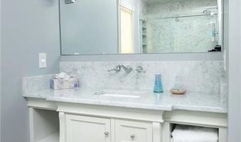 163 Morrison Ave, Middletown, RI 02842