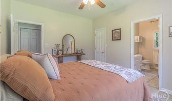 225 Camelot Dr, Athens, GA 30606