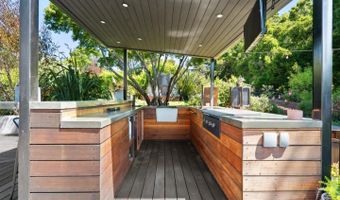 995 Old Farm Ln, Aptos, CA 95003