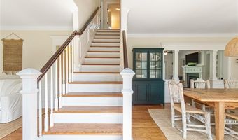 23 South St, Barrington, RI 02806