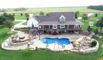 19417 S 5th Dr, Beatrice, NE 68310