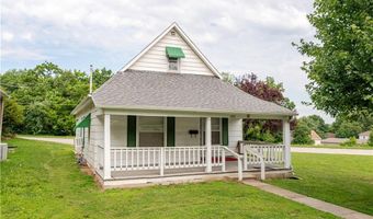 1017 S 5th St, Atchison, KS 66002