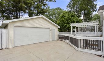 1318 W HARRIS St, Appleton, WI 54914
