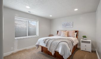 3957 W HONEY LOCUST Ln, Cedar Hills, UT 84062