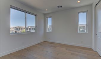 10740 Steel Ridge Ct, Las Vegas, NV 89135