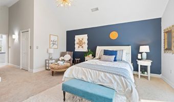 25 CARSDALE Dr, Belle Mead, NJ 08502