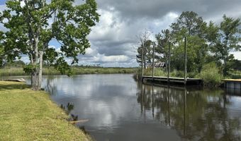 5009 Alaska St, Bay St. Louis, MS 39520