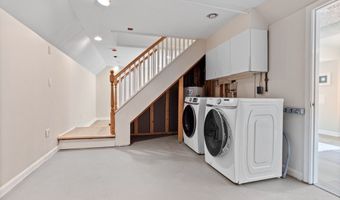 13 Long Ridge Rd, Acton, MA 01720