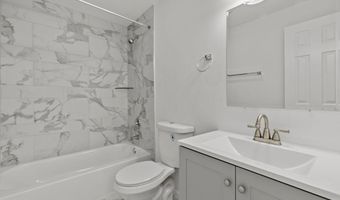 554 COMPASS Rd E, Baltimore, MD 21220