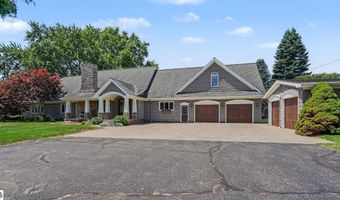 115 Golfside Dr, Alma, MI 48801