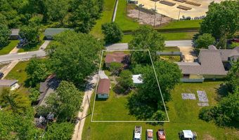 313 S Rinker Ave, Aurora, MO 65605