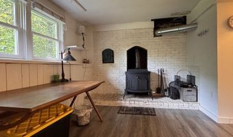 190 Pillsbury Rd, Ashby, MA 01431