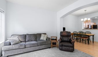 15400 SW MALLARD Dr 102, Beaverton, OR 97007