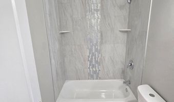 3169 RAVENWOOD Ave, Baltimore, MD 21213