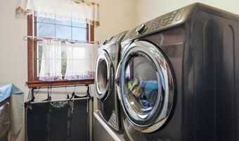 15116 Chestnut St, Basehor, KS 66007