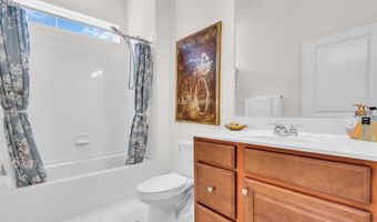 3 Raccoon Ln, Barnegat, NJ 08005