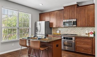 3904 Asbury Ln, Addison, TX 75001