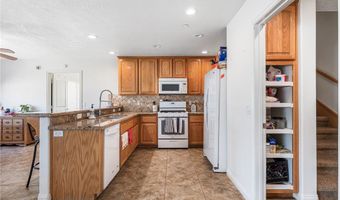 13850 Nightshade Rd, Apple Valley, CA 92307