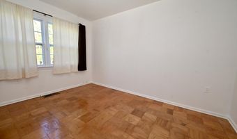 656 AZALEA Dr 4-656, Rockville, MD 20850