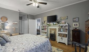 404 N Madison St, Athens, AL 35611