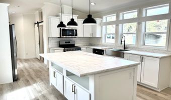 295 Pine Dr, Altoona, WI 54720